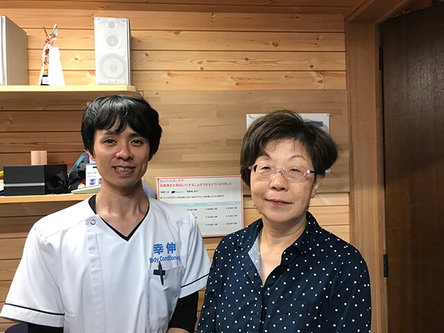 膝の痛みに悩む方